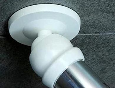 Duschvorhangstangenhalterung weiß, schräge Wandmontage